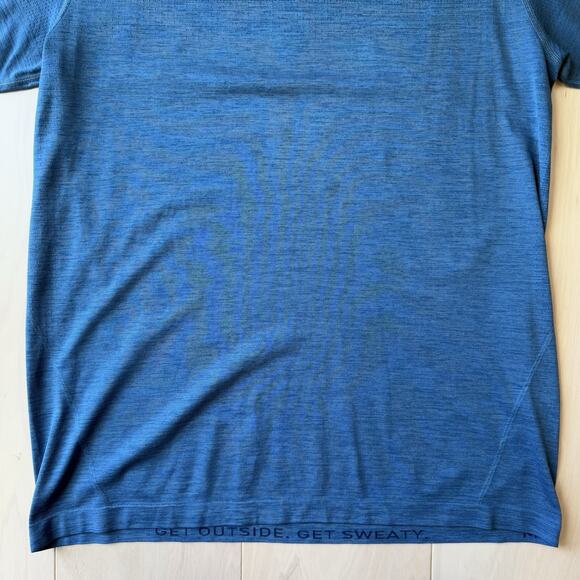 Lululemon Vent Shirt Medium Blue Yoga Running Workout Sportswear Athleisurea - Picture 4 of 8